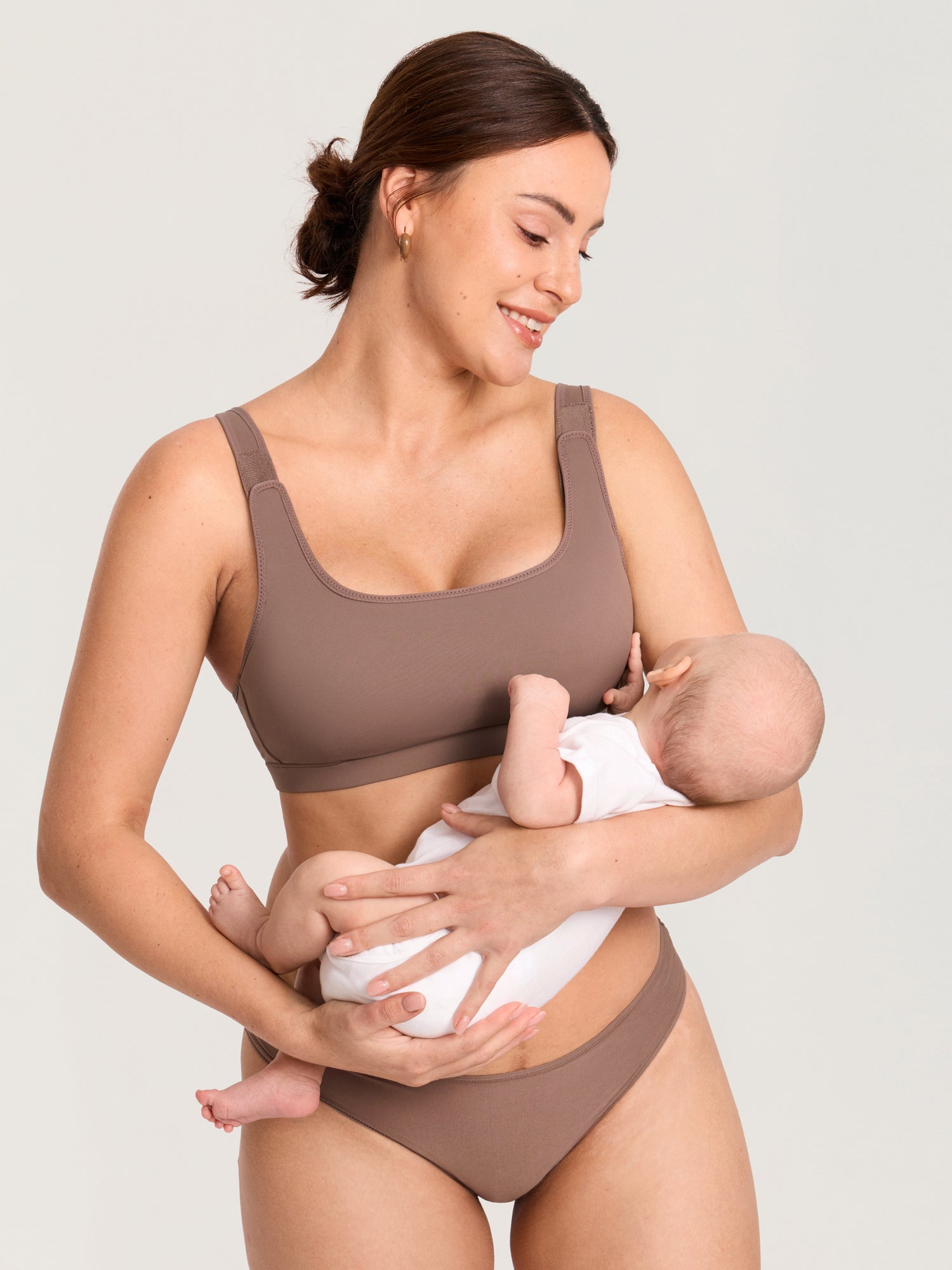 Natrelax® Velcro All-in-One Nursing & Pumping Bra